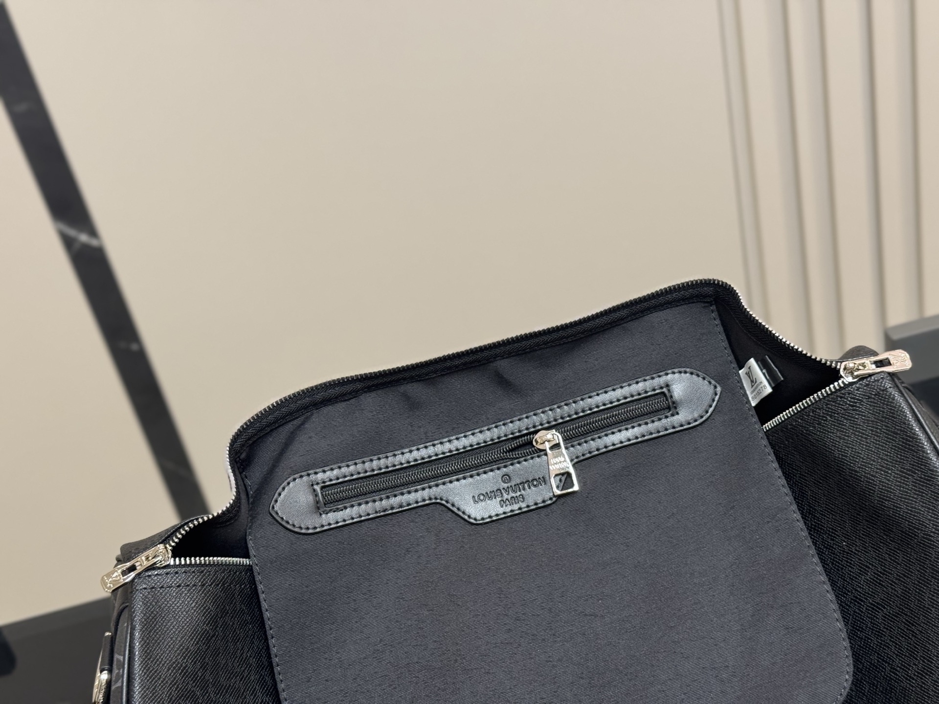 LV super cool Keepall travel bag