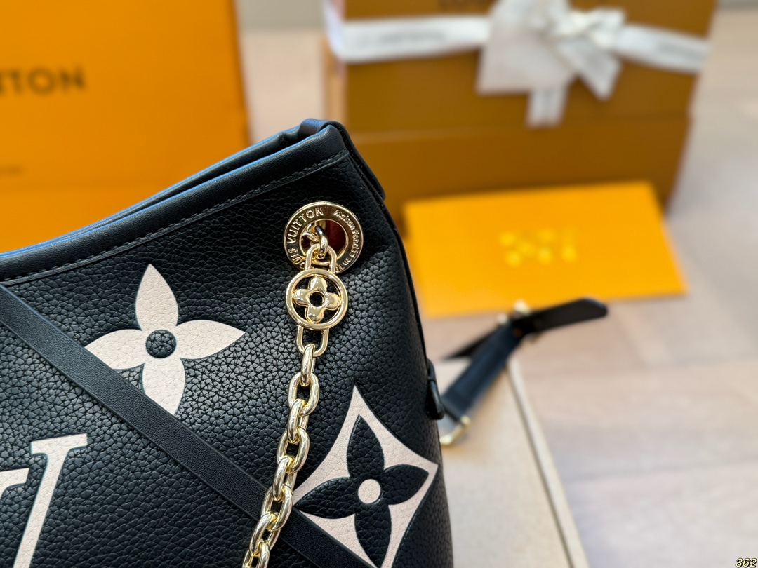 LV new shopping bag is fashionable and elegant