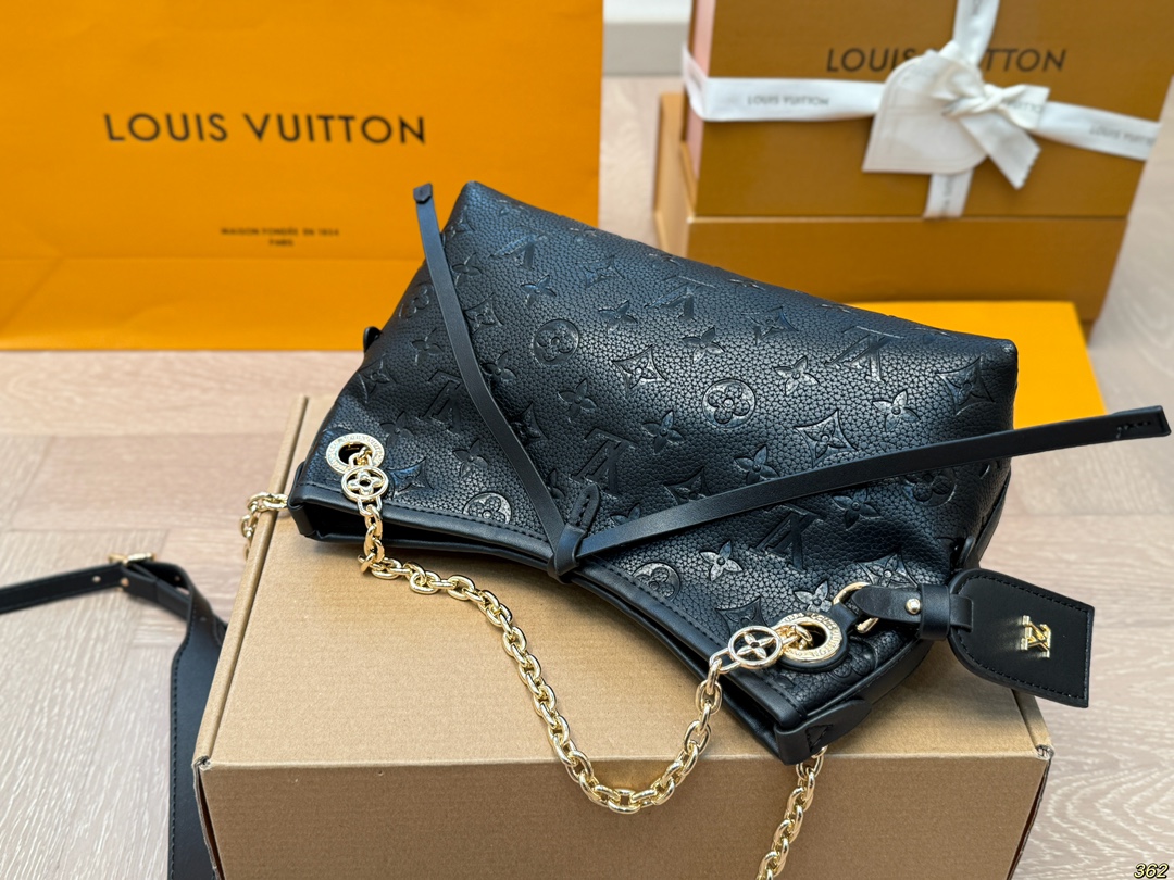 LV new shopping bag is fashionable and elegant