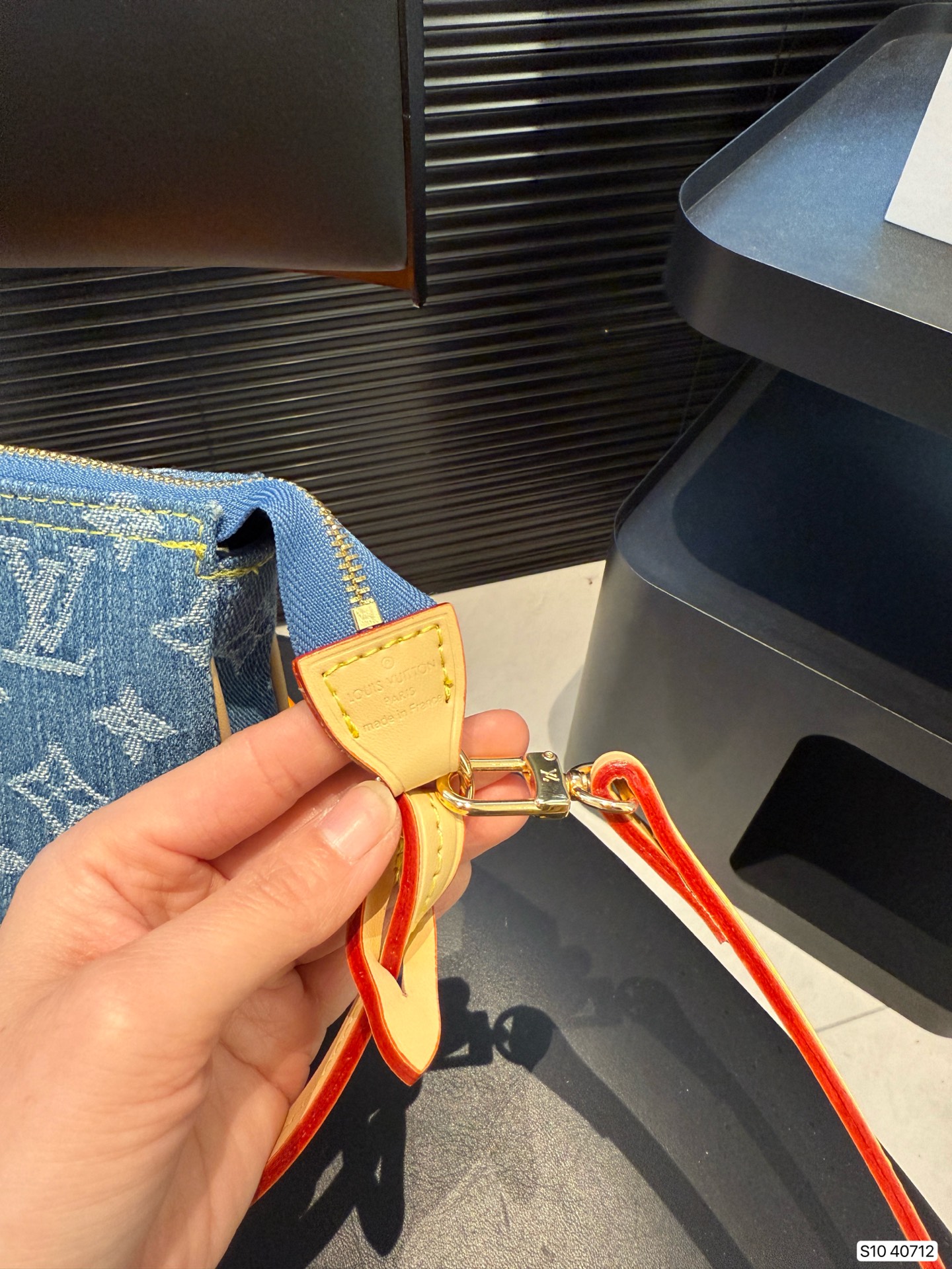 LV armpit second hand sack