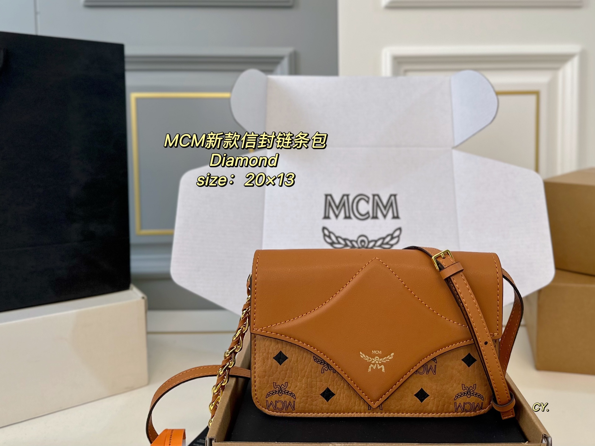MCM new series Diamond envelope bag chain bag