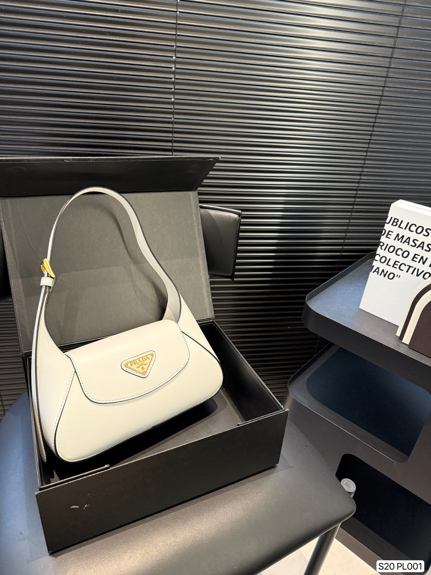 Prada fashion single product armpit bag