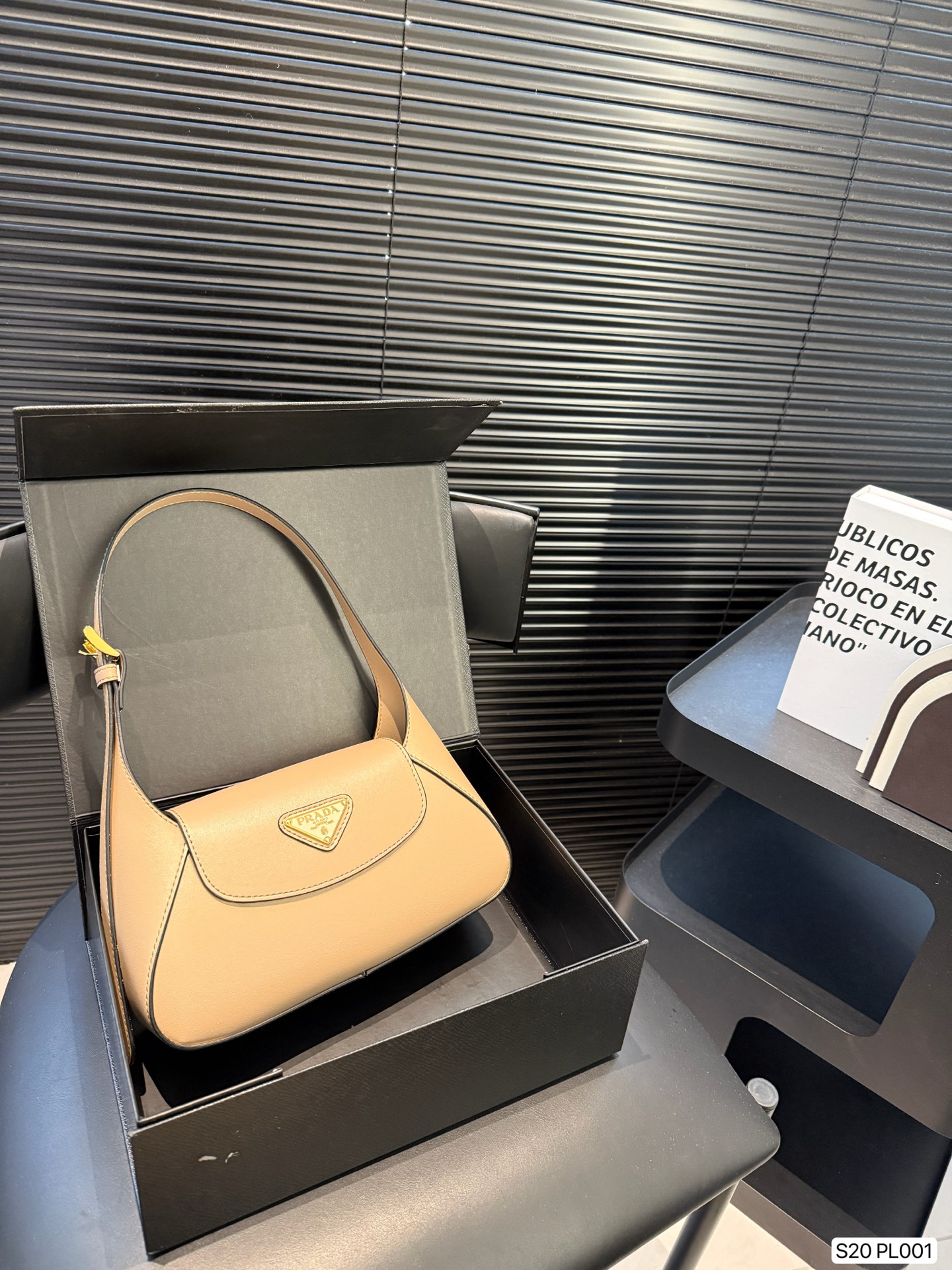 Prada fashion single product armpit bag