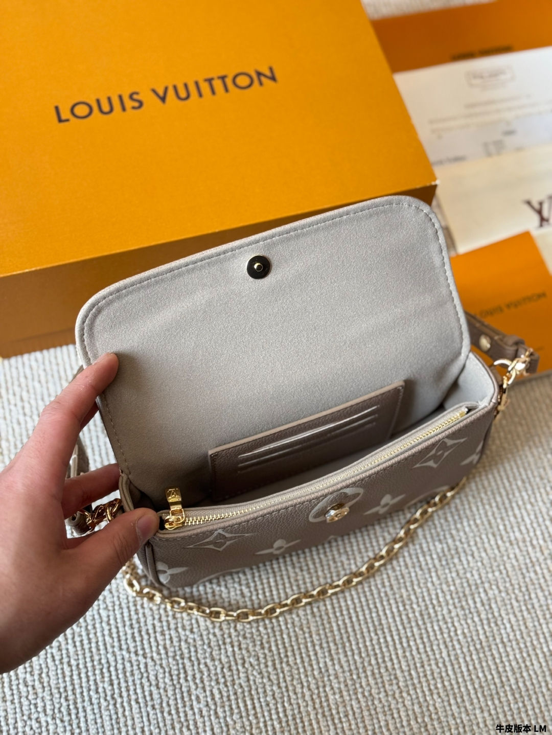 LV new horizontal armpit shoulder bag