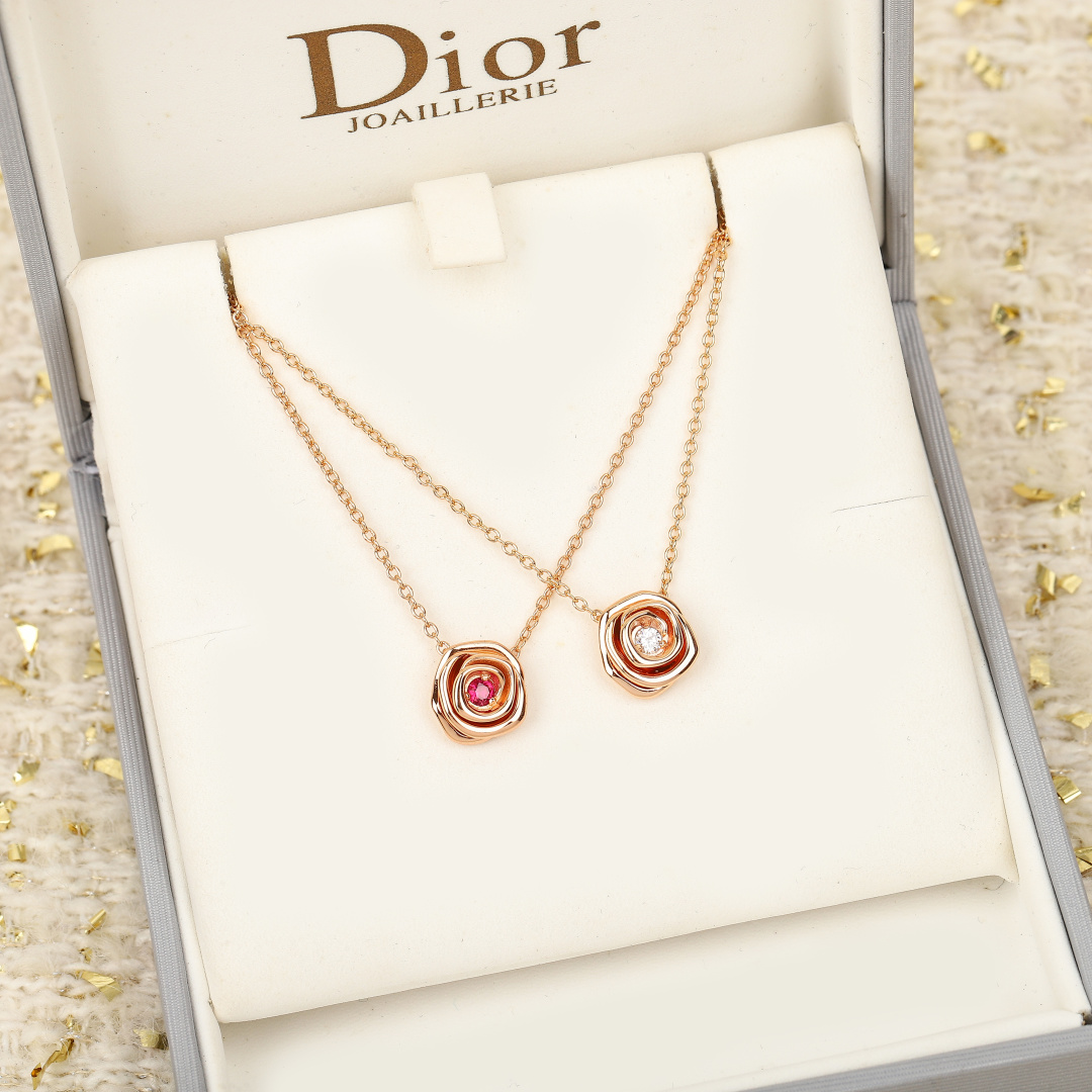 Dior classic rosebud necklace