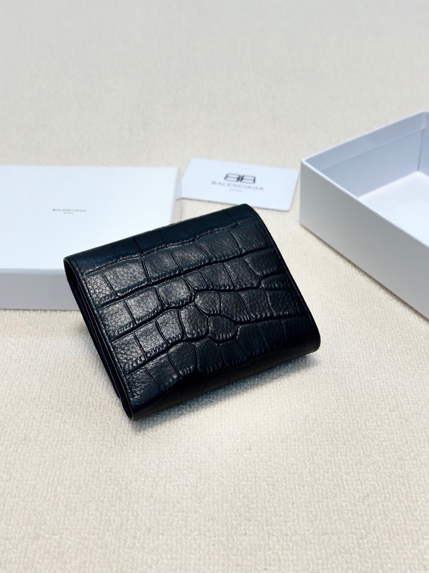 Balenciaga short wallet classic and durable