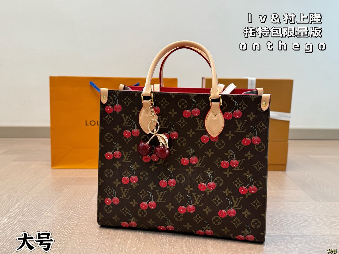LV & Takashi Murakami co-branded series tote bag
