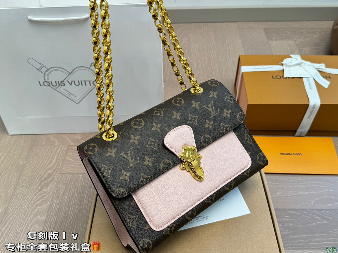 LV victoire chain bag
