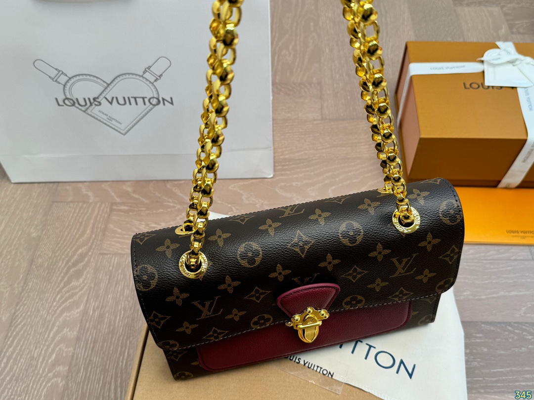 LV victoire chain bag