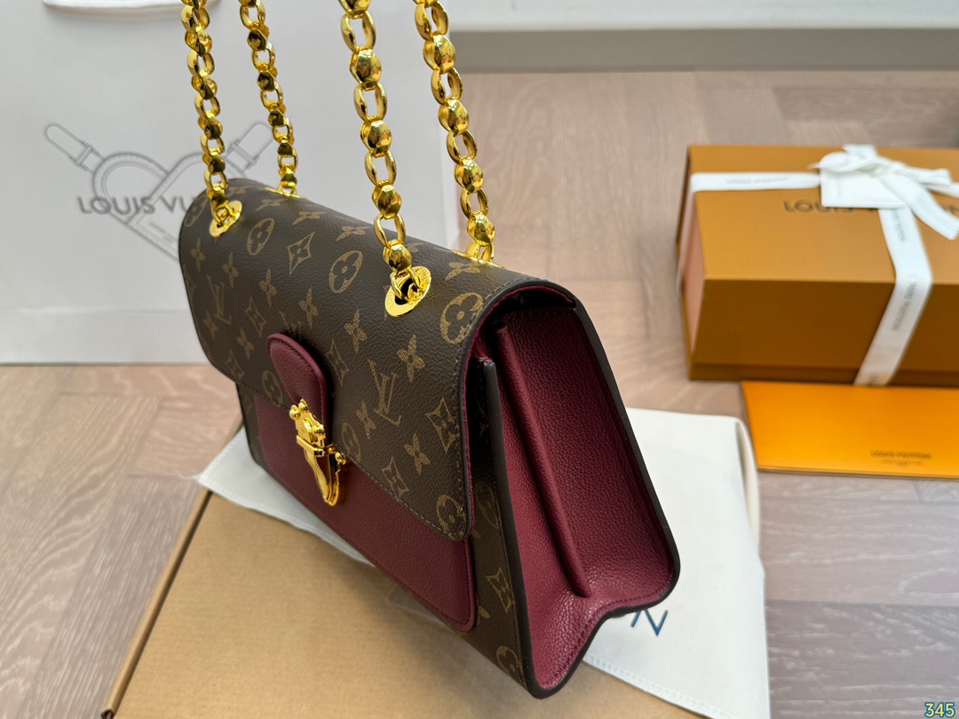 LV victoire chain bag