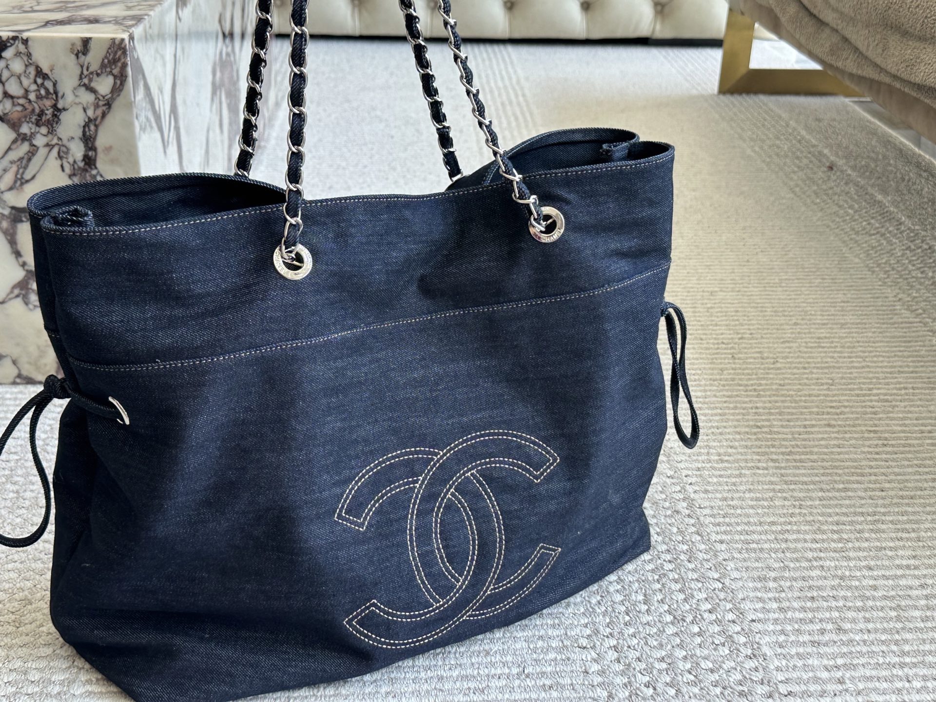 Chanel vintage tote bag