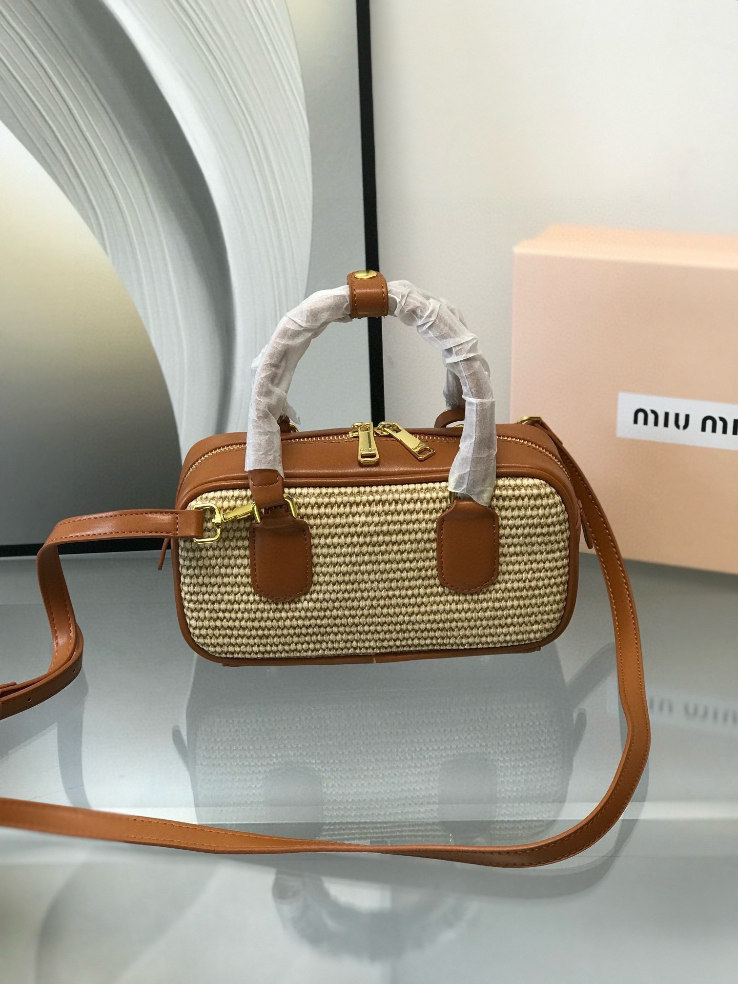 MIUMIU's new spring and summer bowling bag