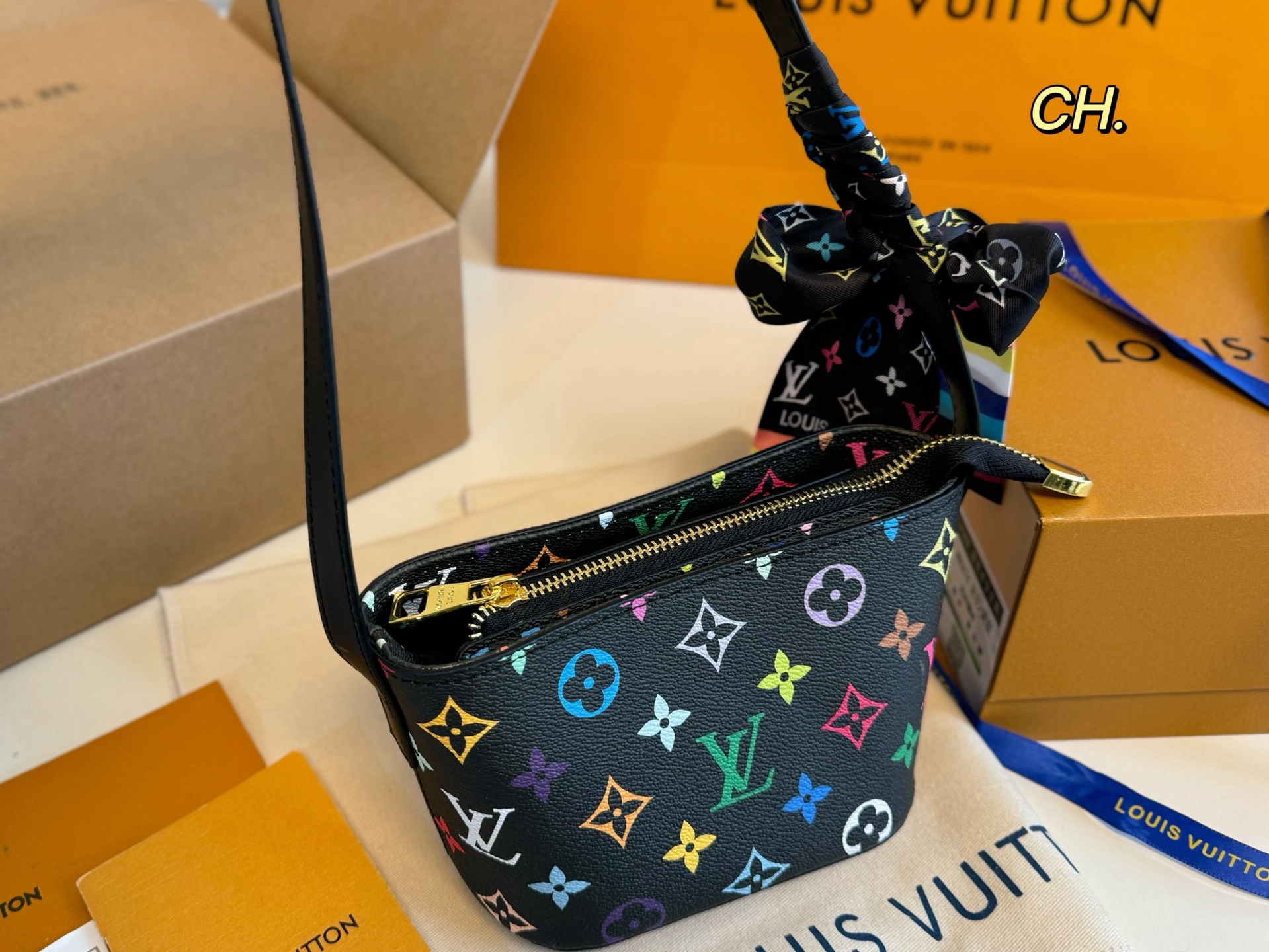 LV second-hand shoulder bag