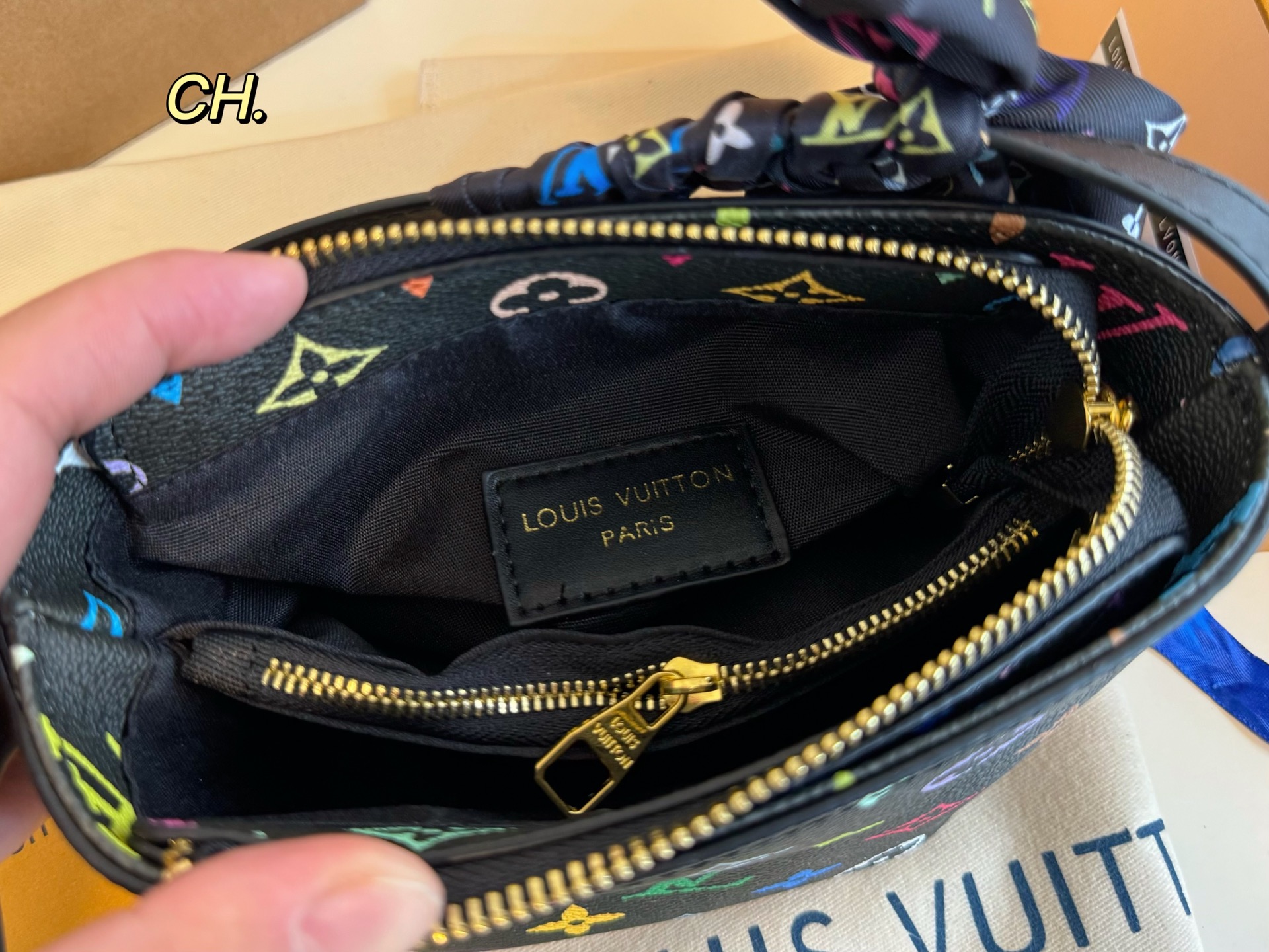 LV second-hand shoulder bag
