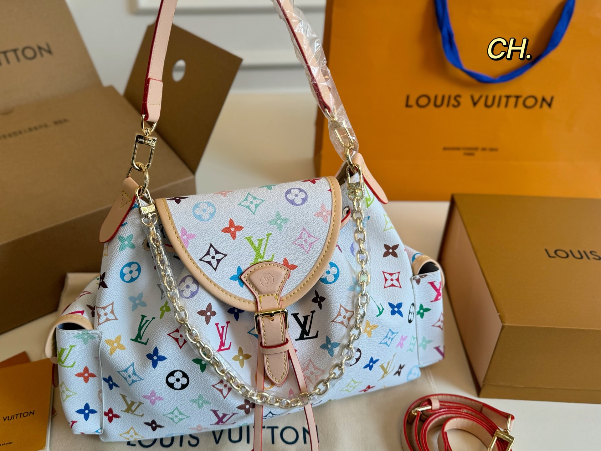 LV vintage drawstring handbag with chain