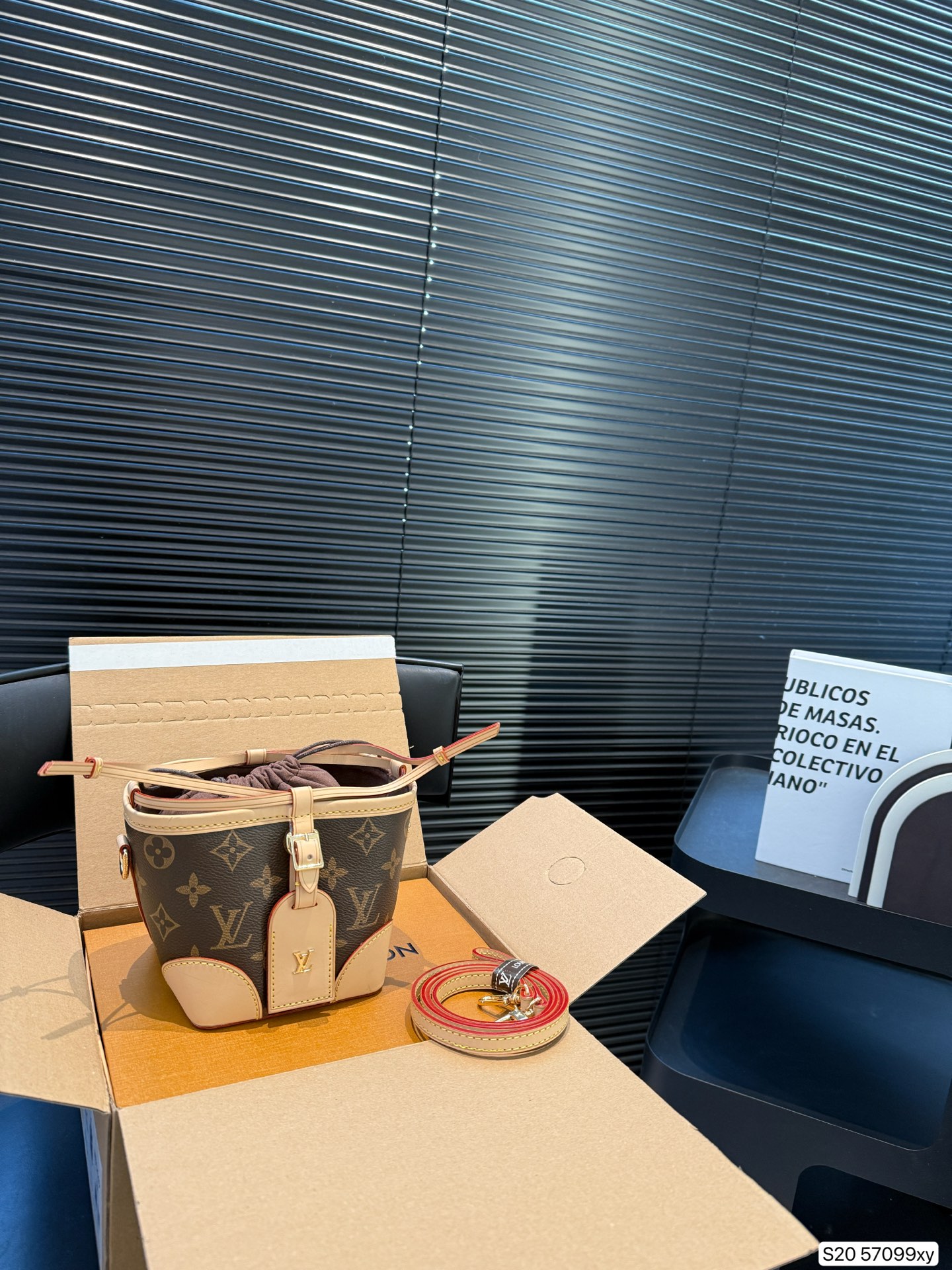 LV Mini monogram small bucket bag