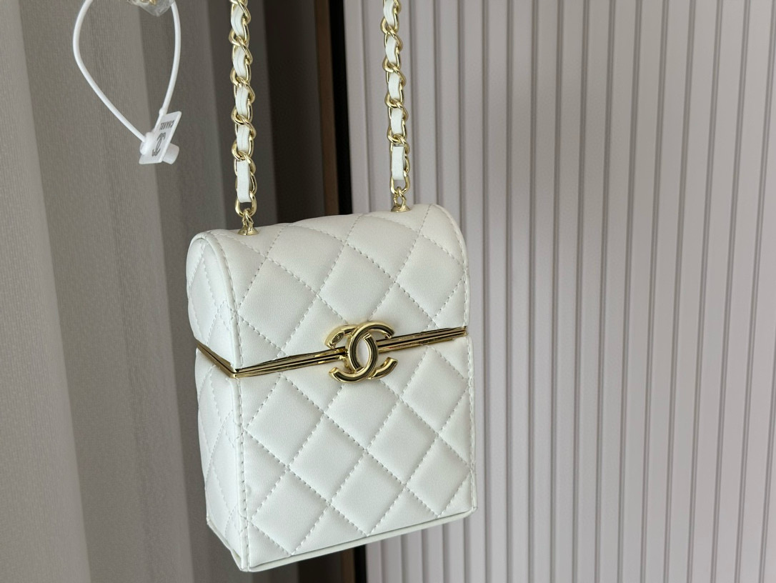 Chanel lipstick bag and coin purse