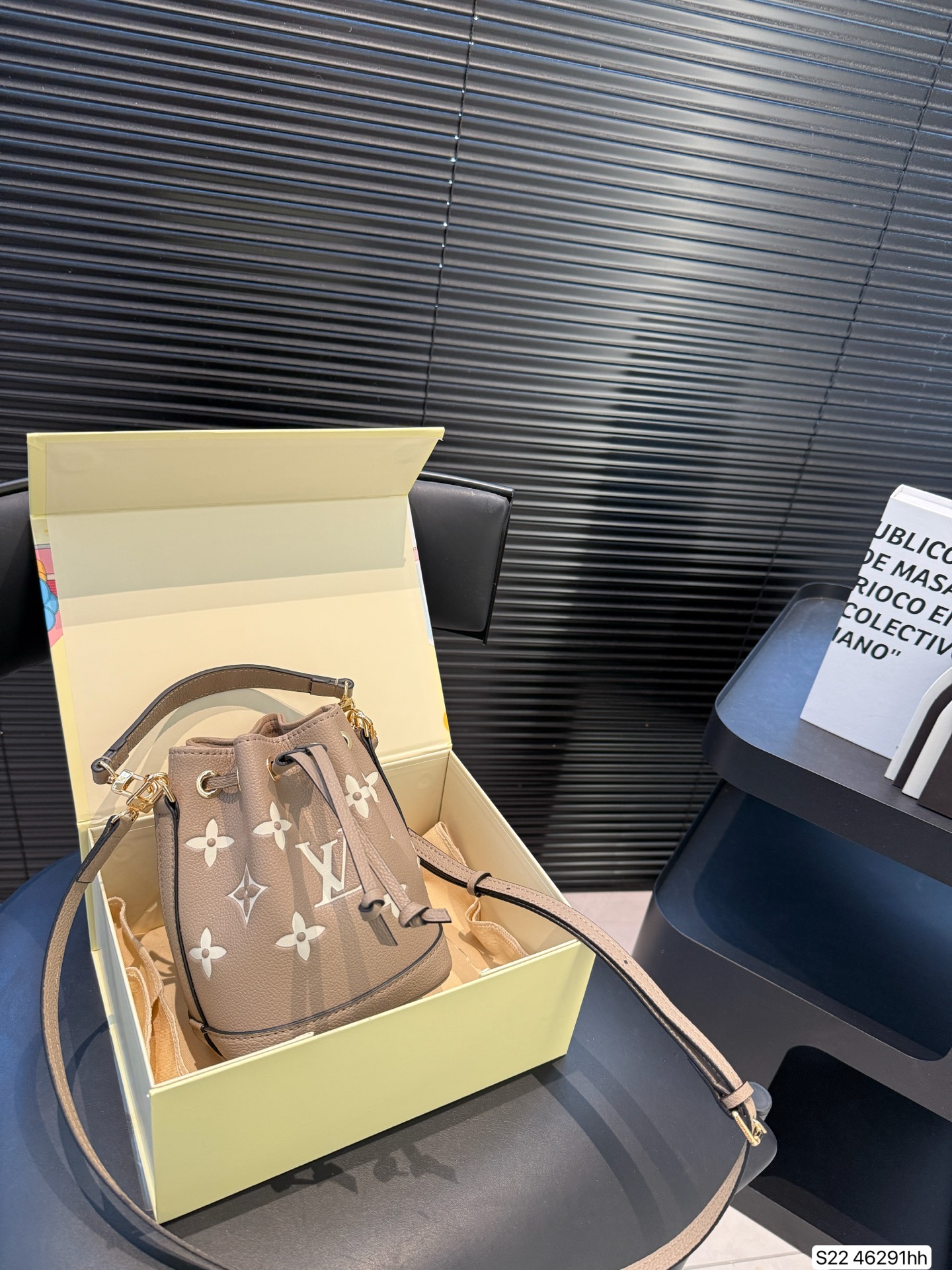 LV elegant casual bucket bag