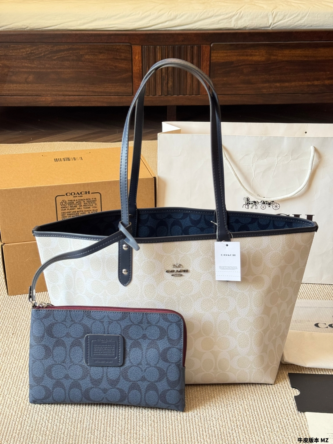 Coach & city tote classic tote bag