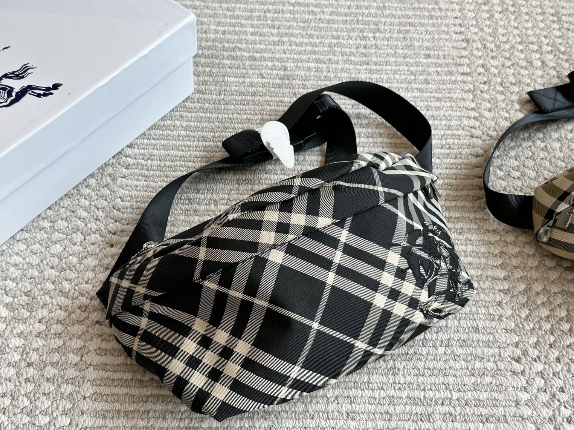 Burberry classic waist bag