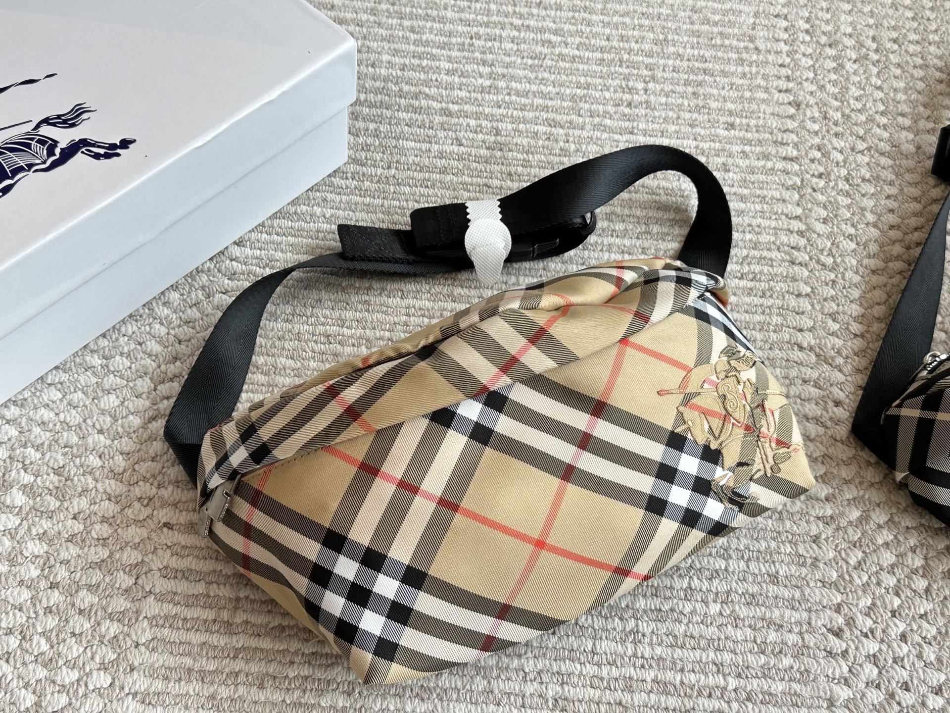 Burberry classic waist bag