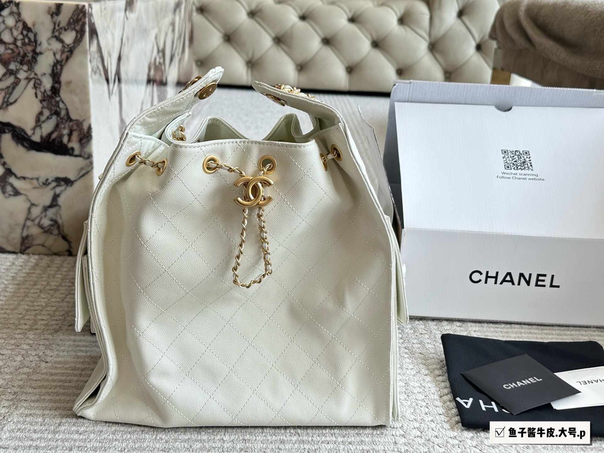 Chanel 25s hobo caviar bag