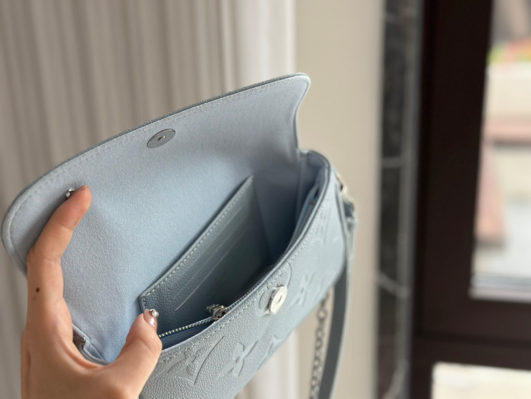 LV blue ivy woc mahjong bag