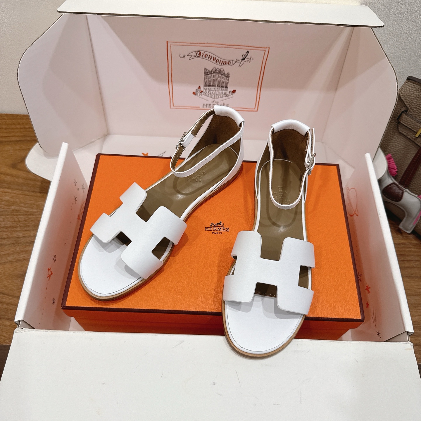 Hermès Classic Flat Sandals