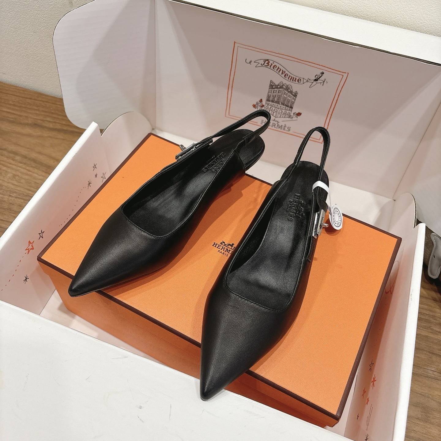Hermès low-heeled sandals