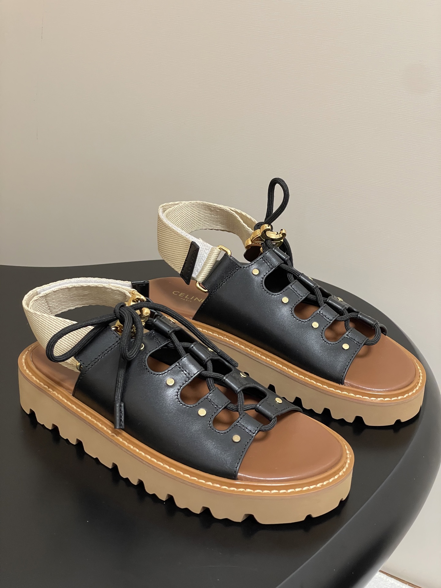 Celine thick-soled fashionable strappy Roman sandals