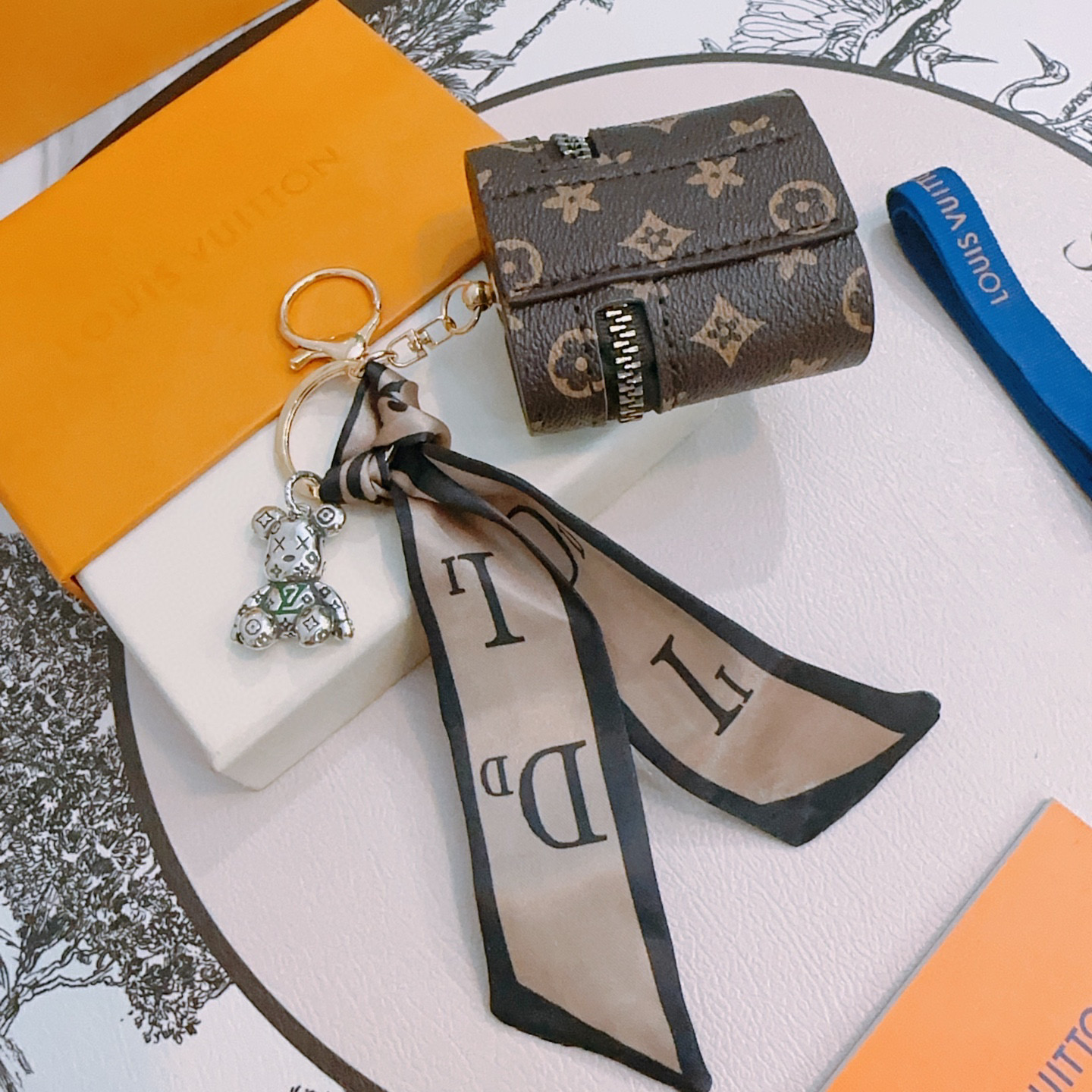 LV keychain bag buckle