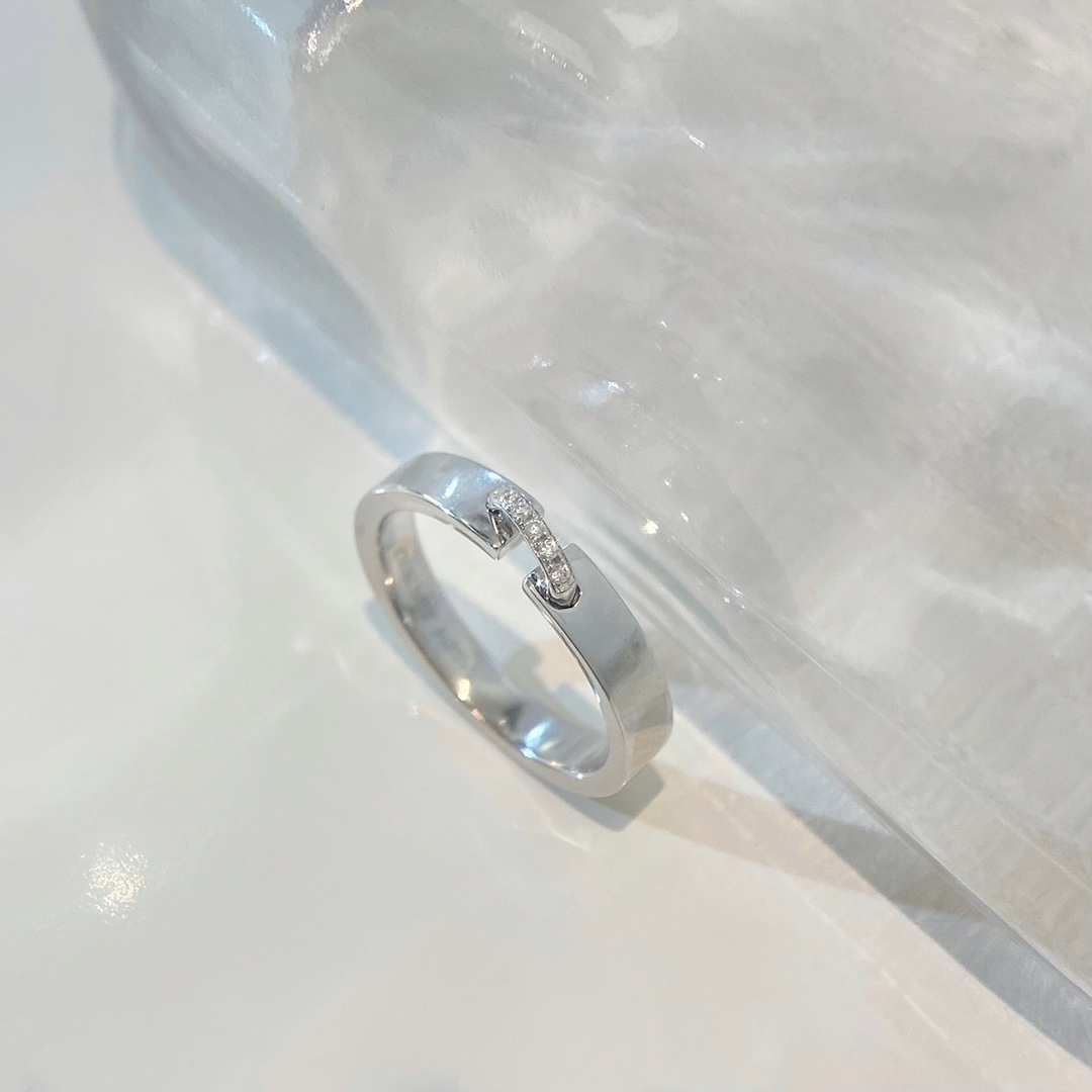 Chaumet's Liens Ring