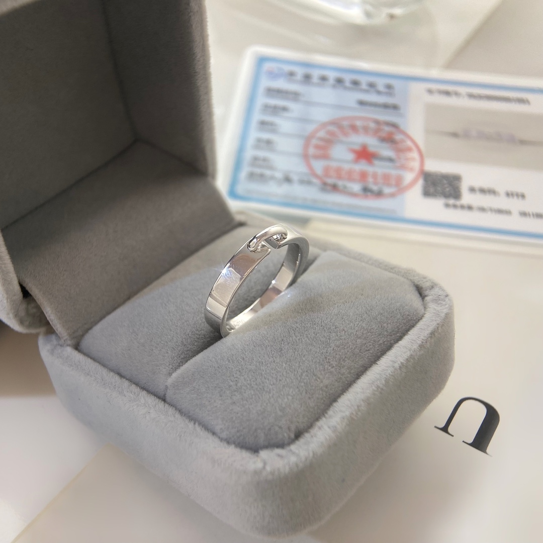 Chaumet's Liens Ring