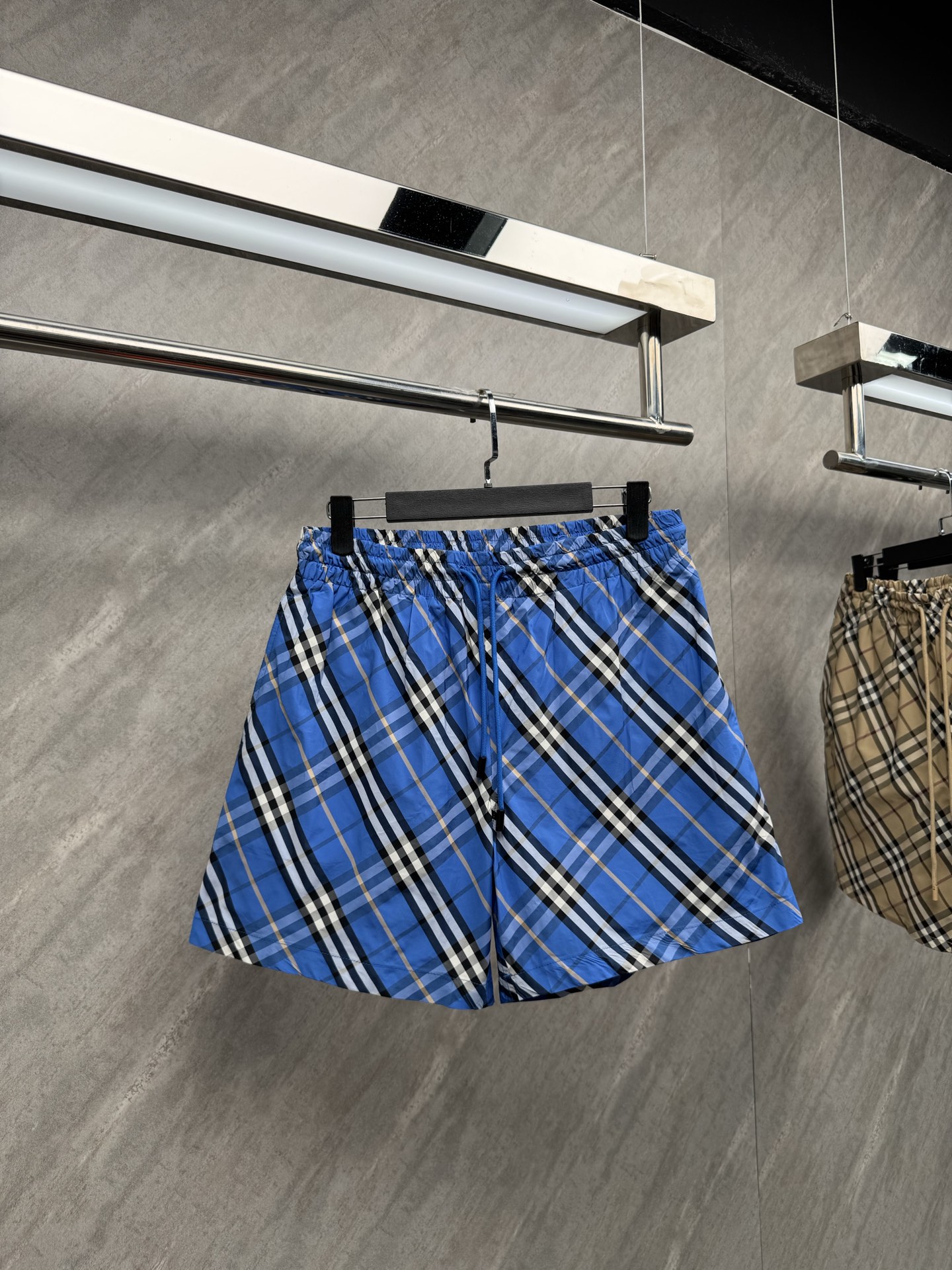 Burberry striped drawstring shorts