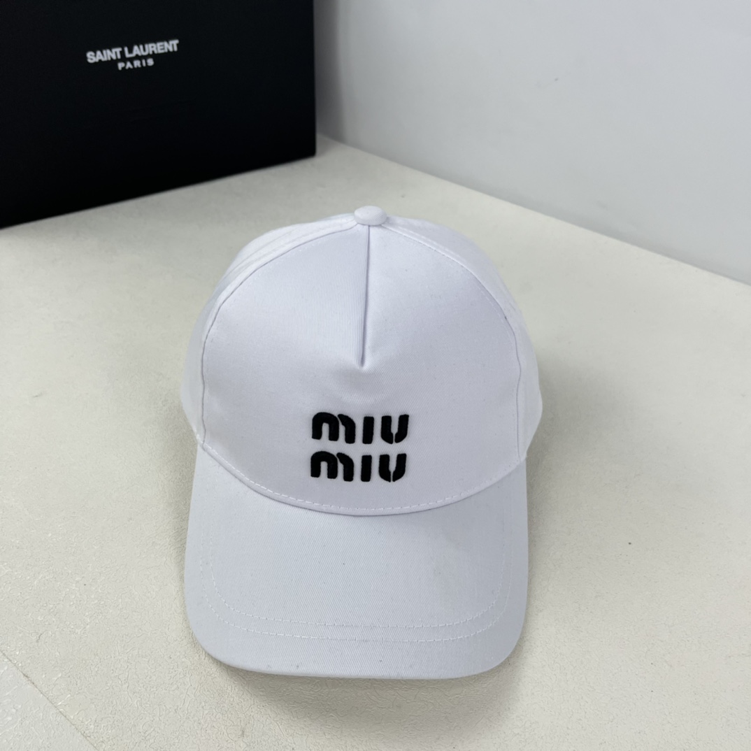 Miumiu classic baseball cap