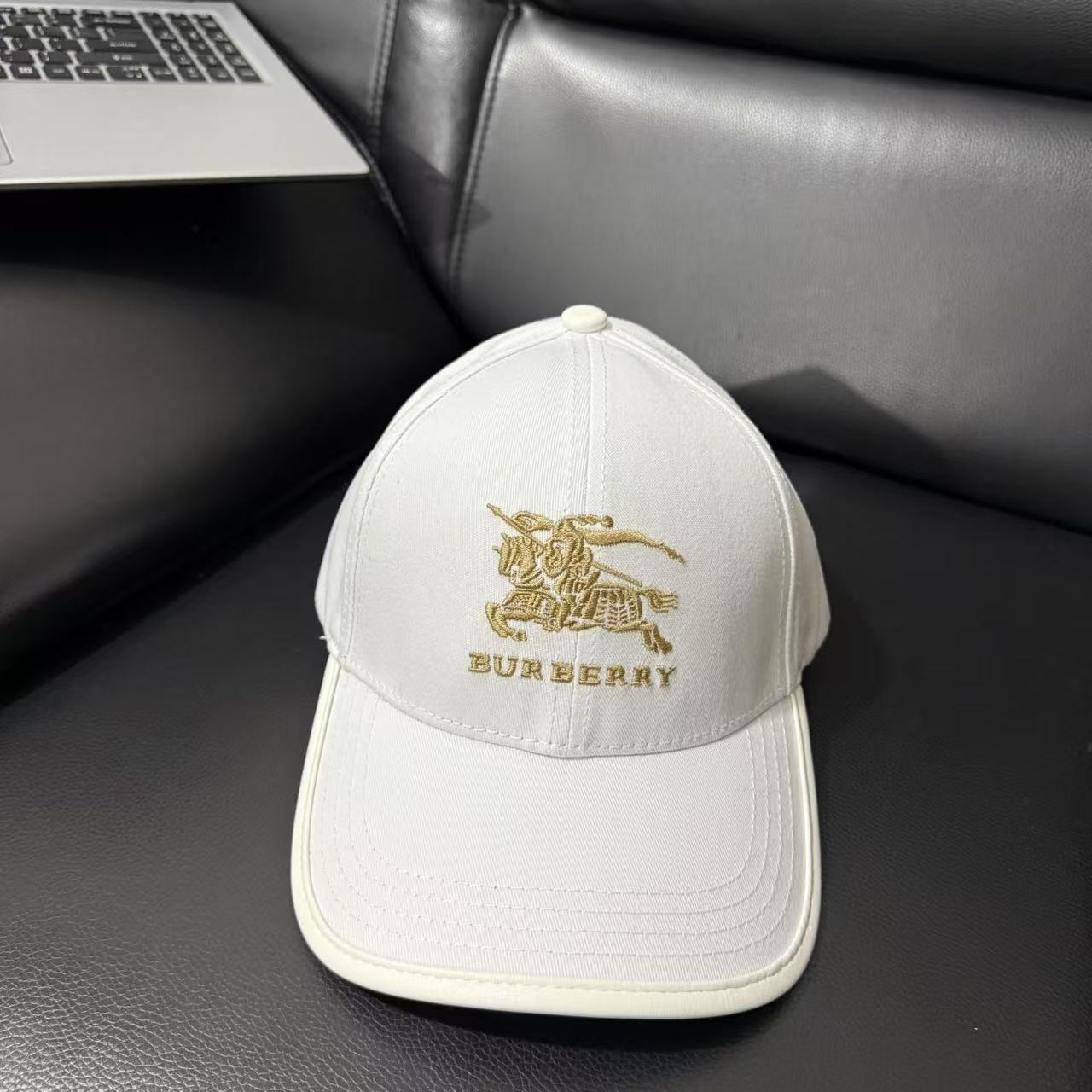 Burberry baseball cap
