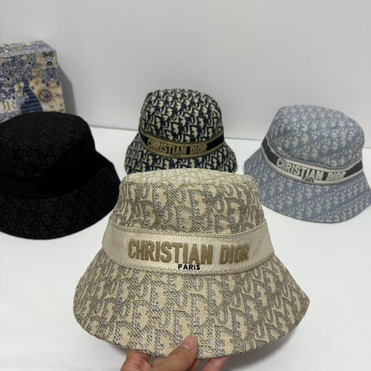 Dior high-end bucket hat