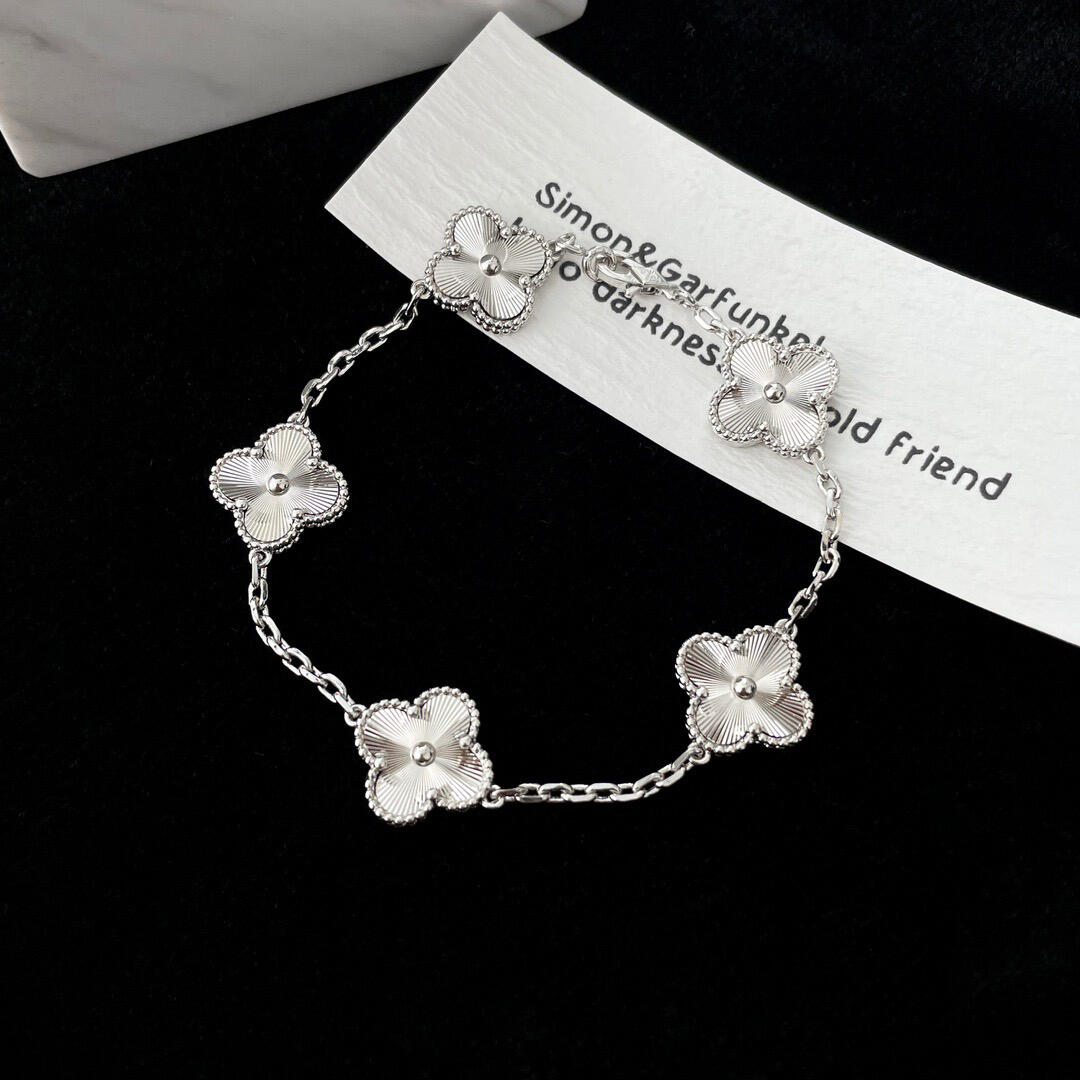 Van Cleef & Arpels white gold laser engraved four-leaf clover five-flower bracelet