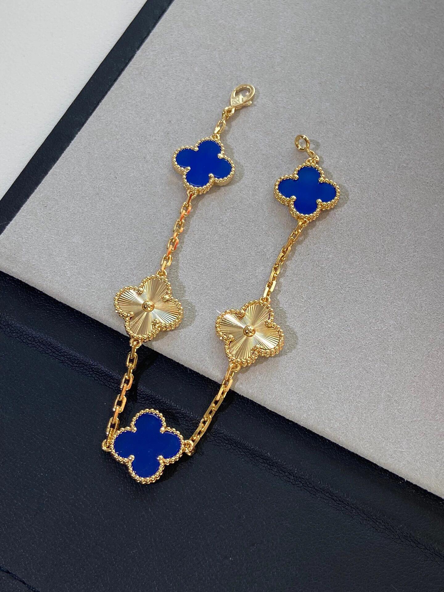 Van Cleef & Arpels Gold Blue Chalcedony Laser Five Flower Bracelet