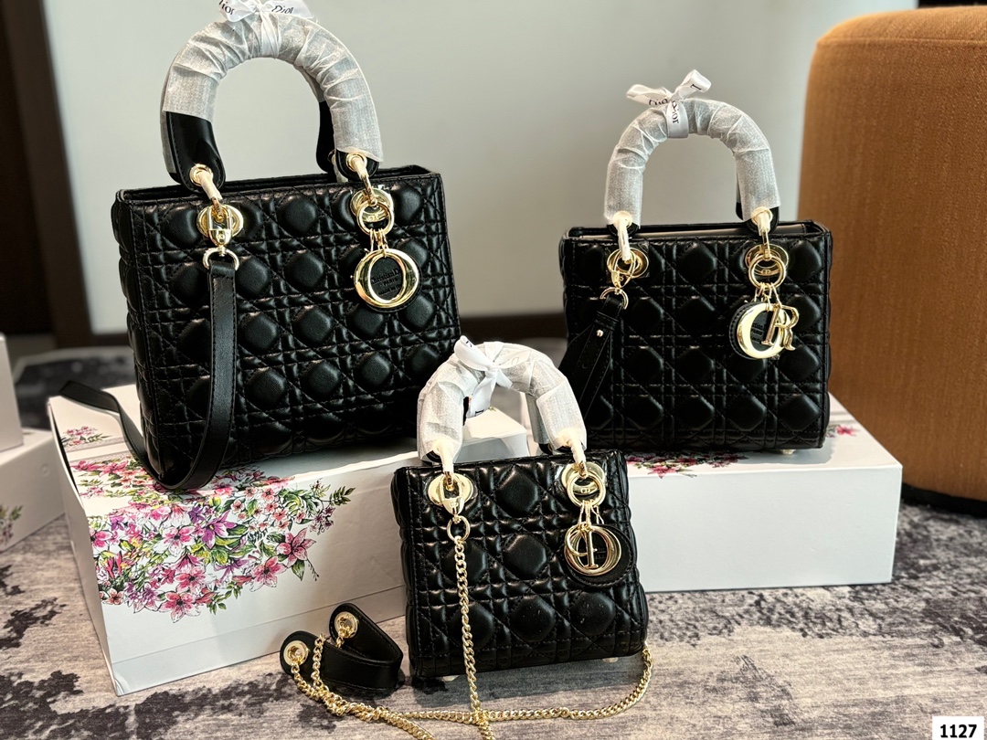 Dior Diamond Embroidery Princess Diana Bag