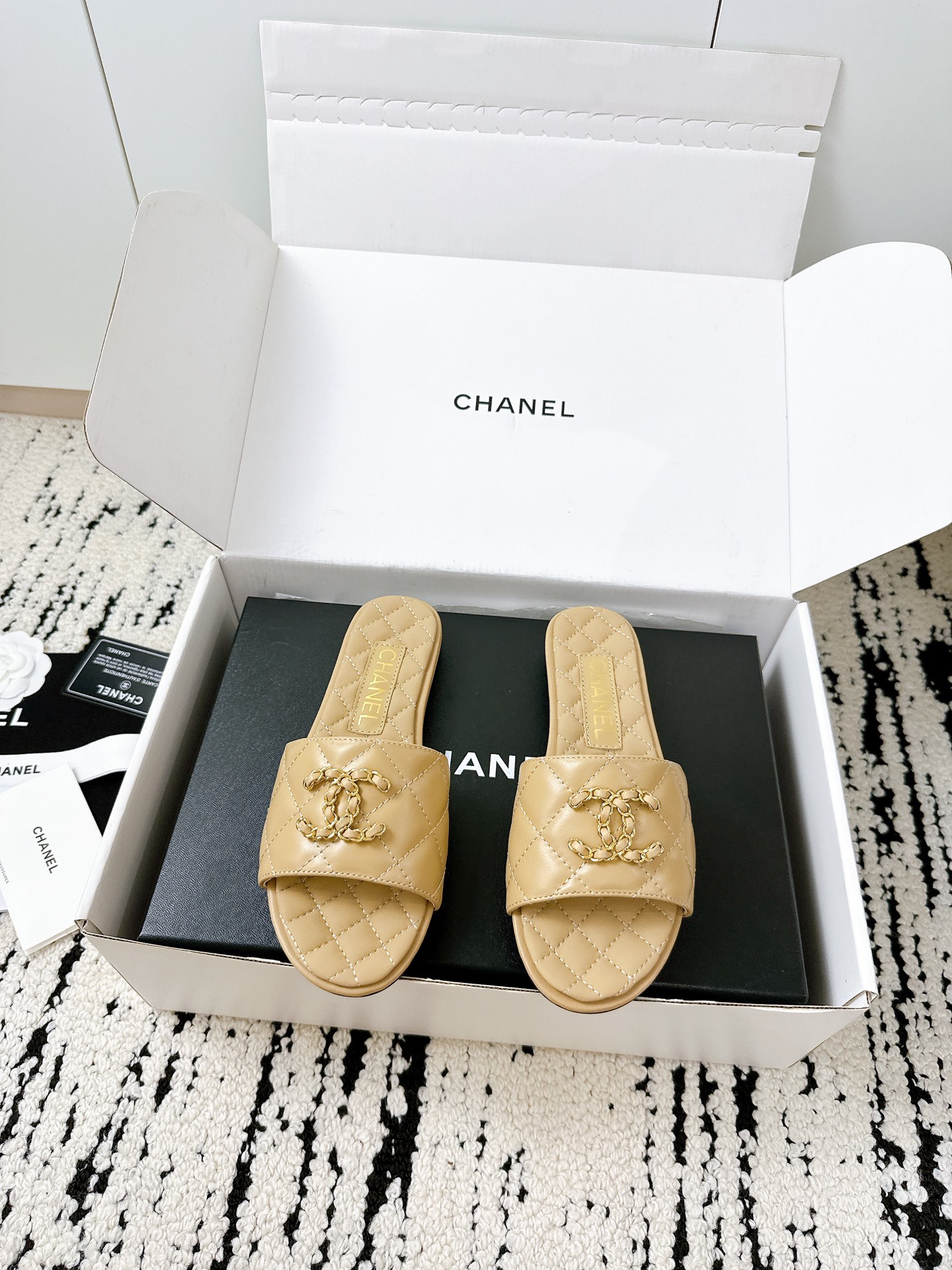 Chanel 25/A new summer slippers