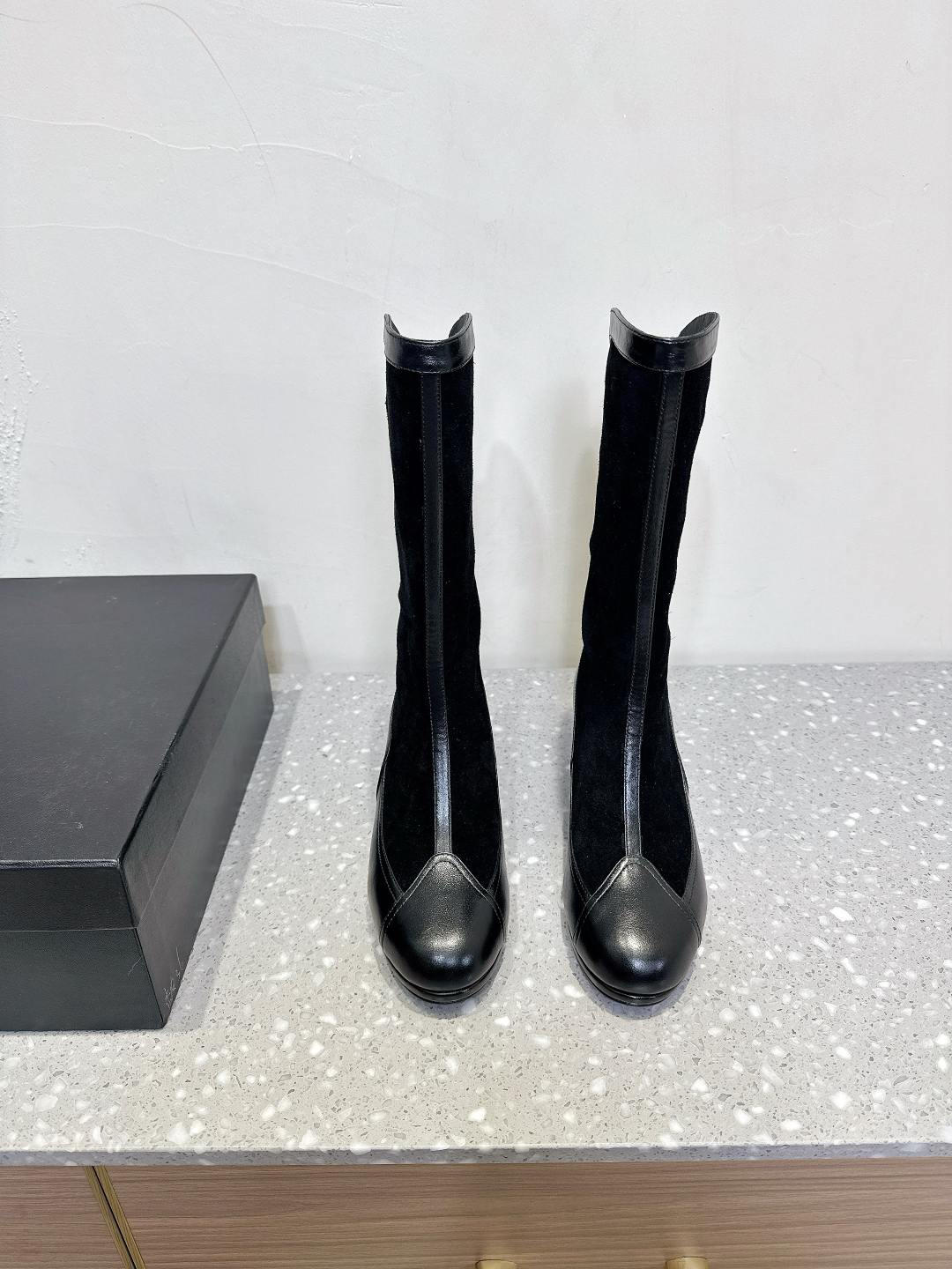 Chanel 25ss autumn and winter new round toe zipper boots