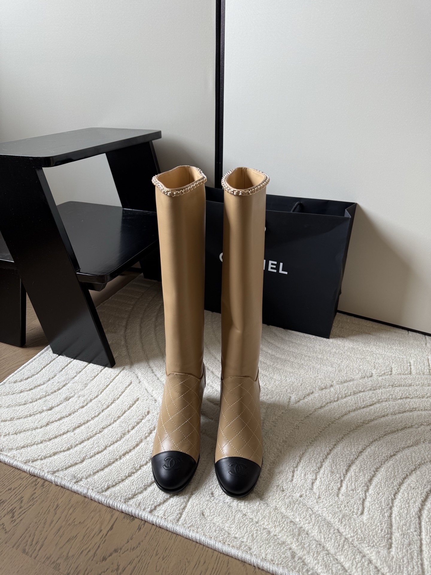 Chanel 25K new chain boots for autumn and winter