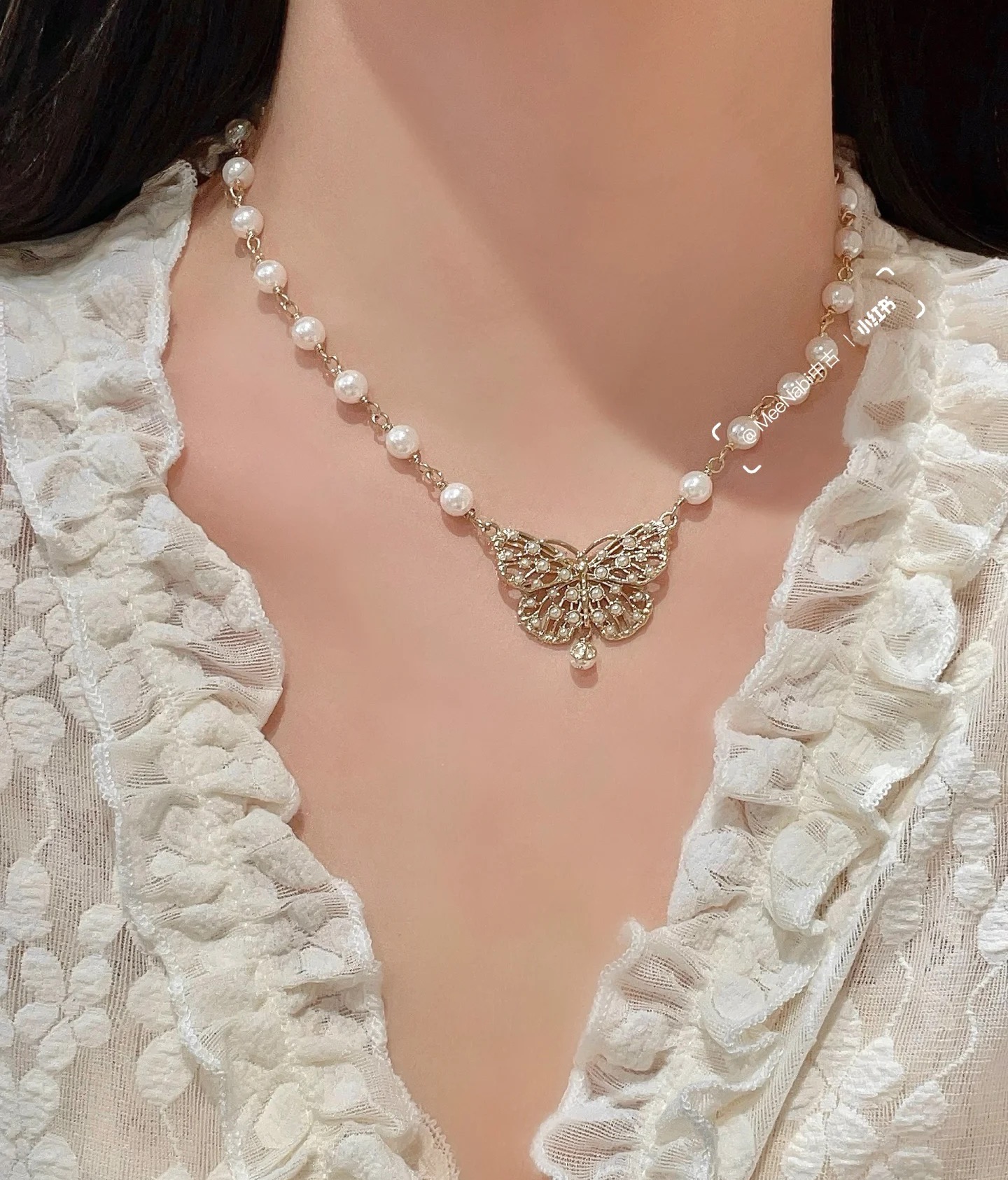 Dior Bow Pearl Necklace