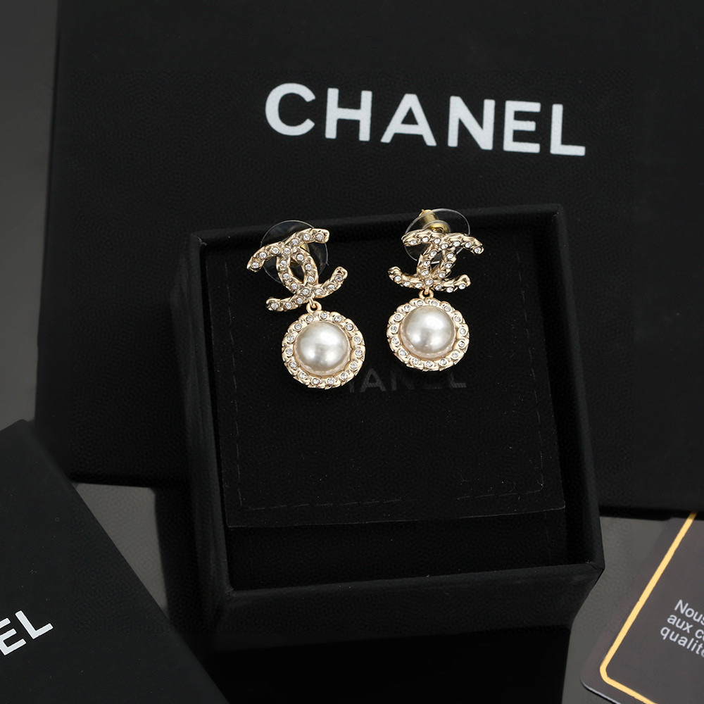 Chanel Pearl Stud Earrings