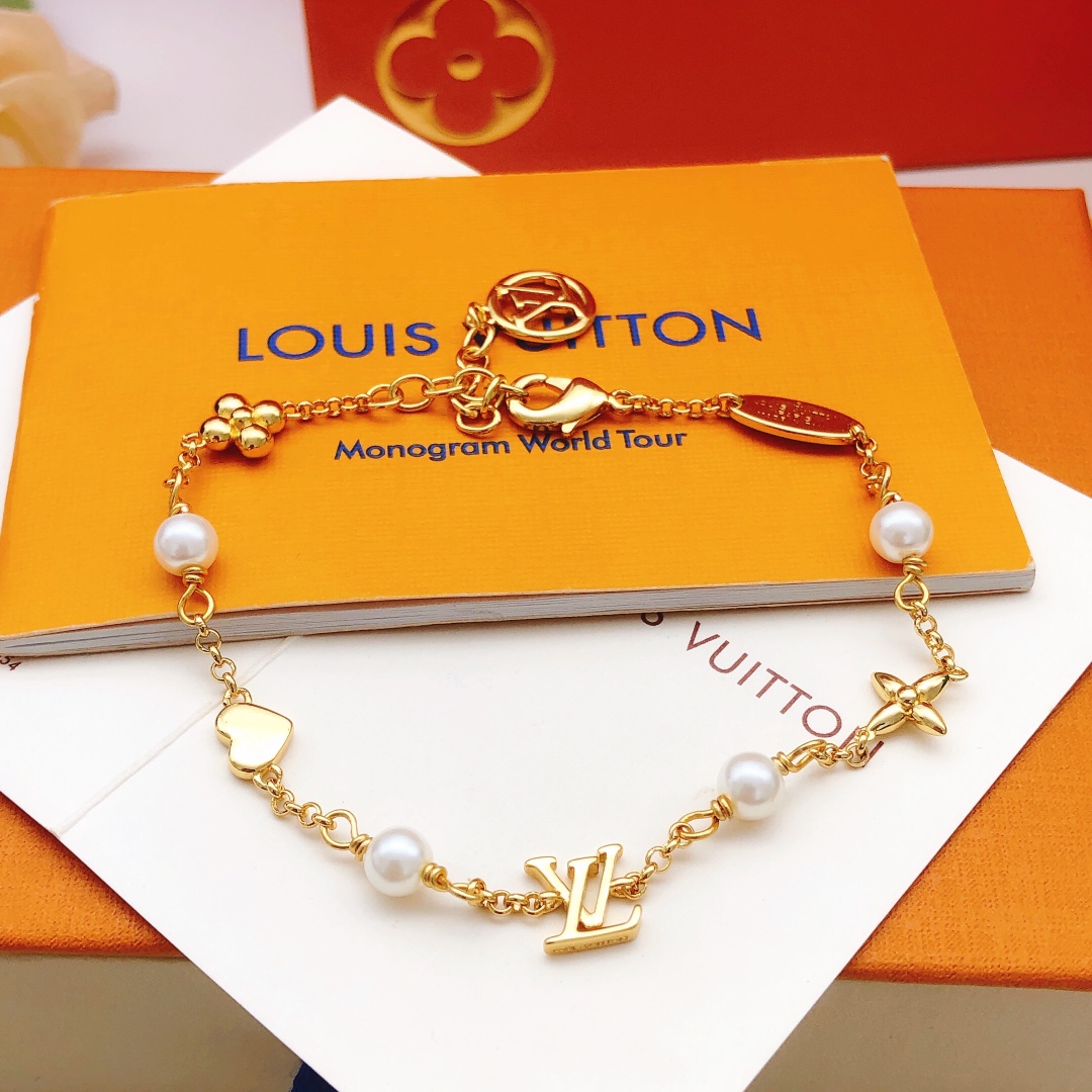 LV new heart bracelet