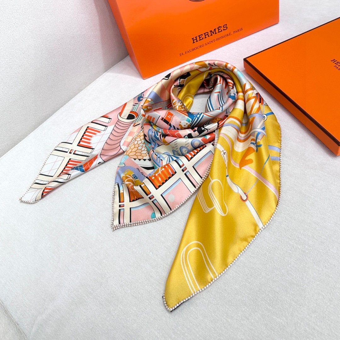 New Hermès Horse Club Scarf
