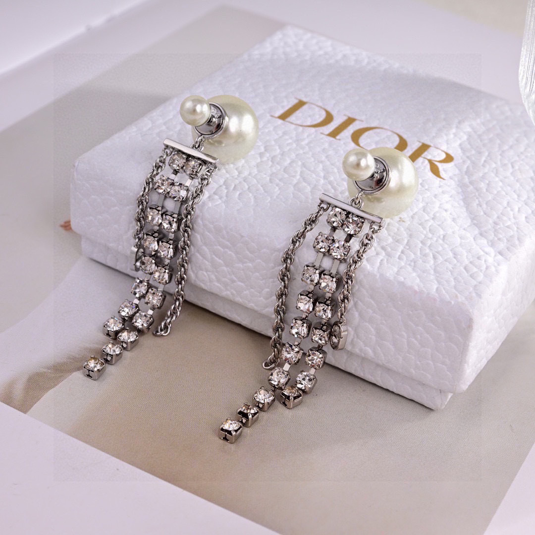 Dior pearl earrings