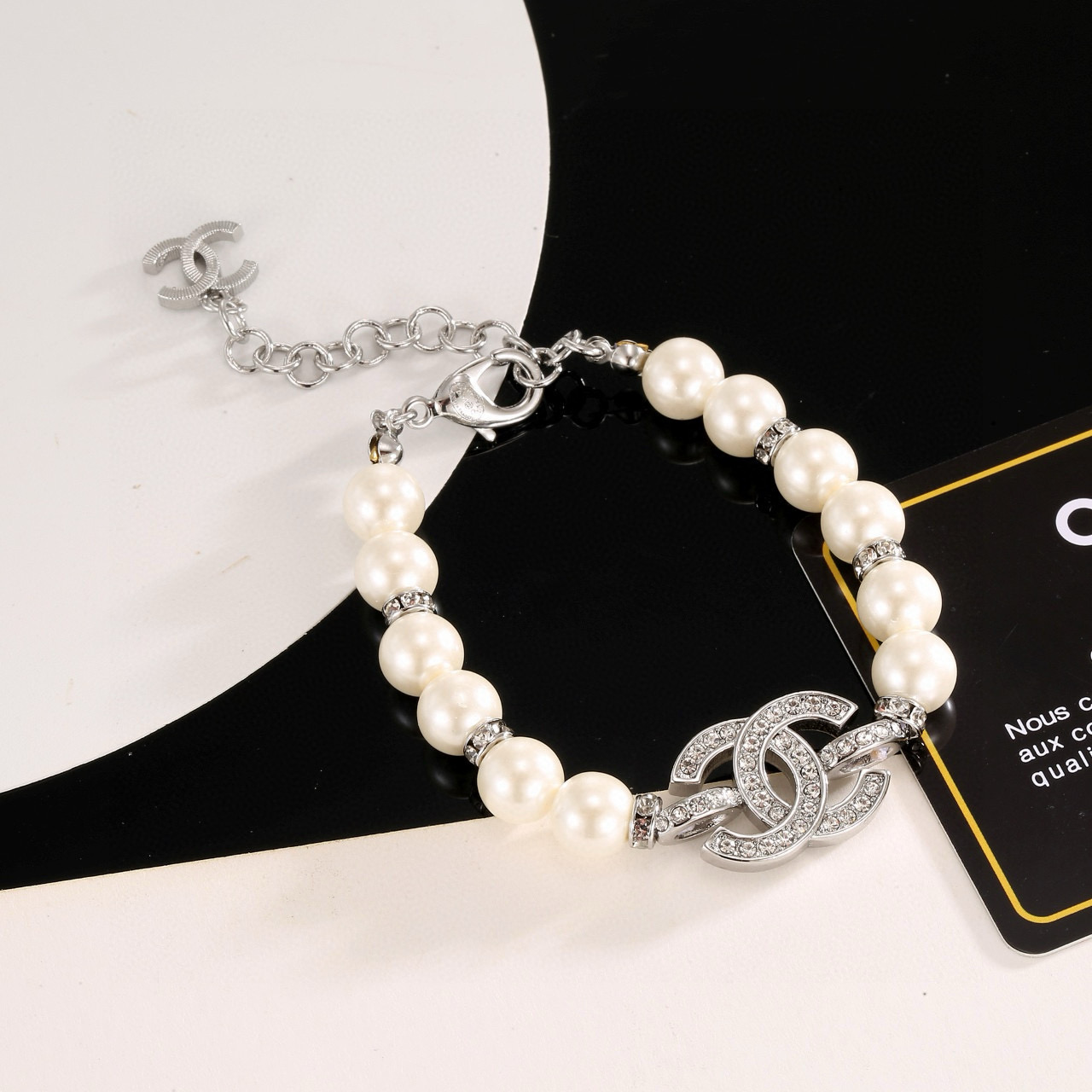 Chanel new pearl bracelet