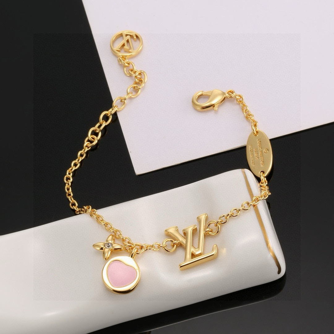 LV Heart-shaped Letter Necklace and Bracelet